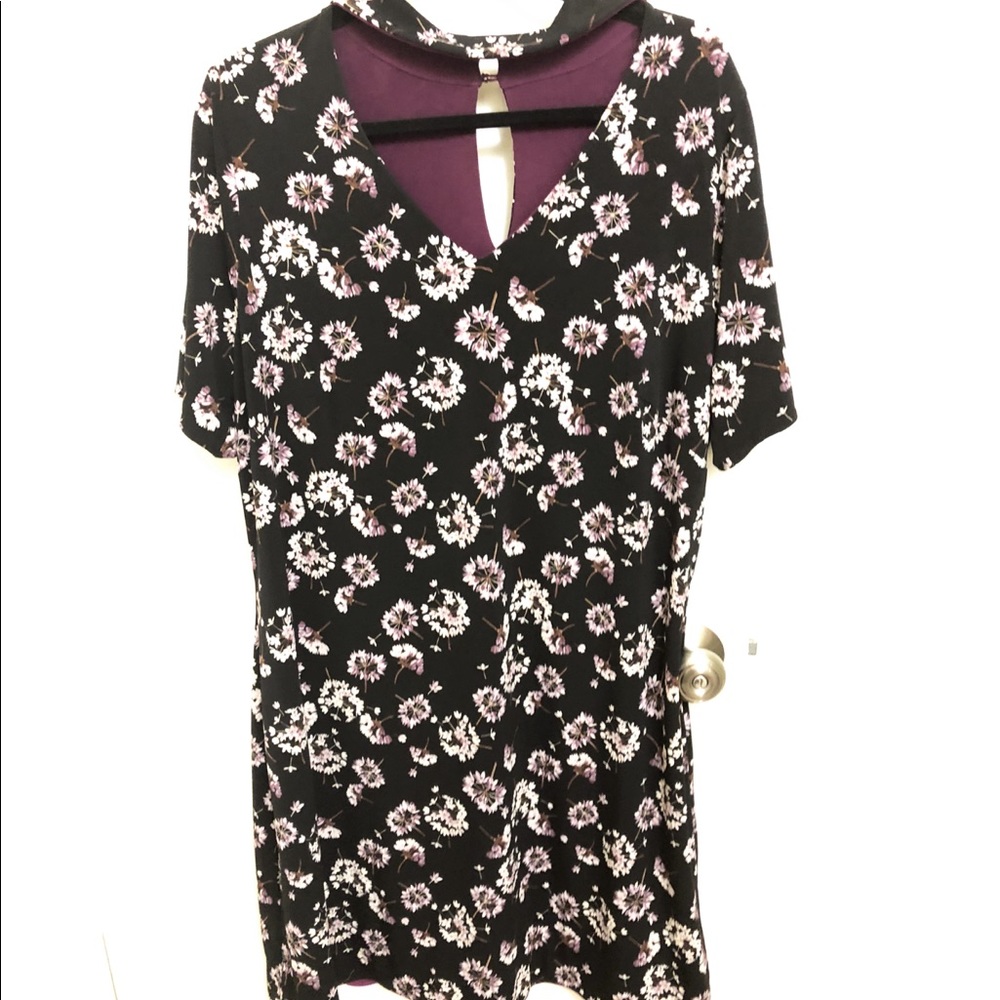 Reversible Short-Sleeve Choker Knit Shift Dress